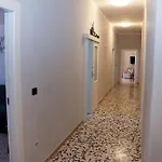 Appartamento Rosa's House - Spacious In The Center With Balcony
