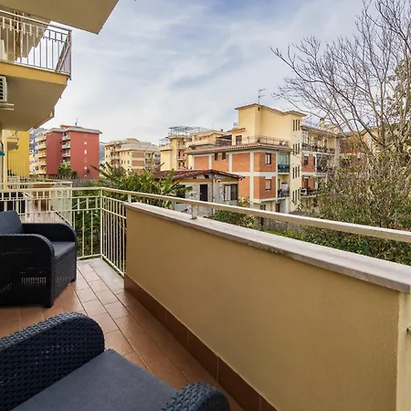 Apartment Rosa's House - Close To The Center With Balcony Sorrento