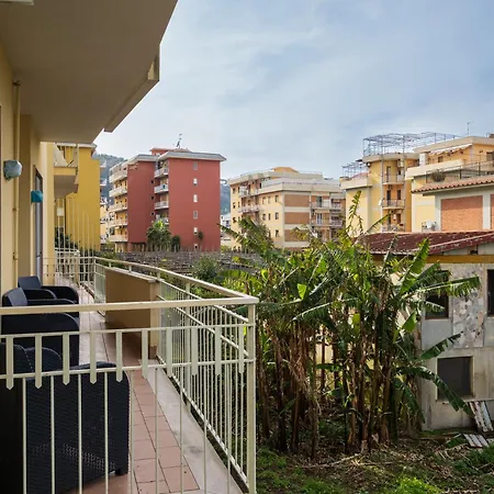 Rosa's House - Spacious In The Center With Balcony * Península Sorrentina