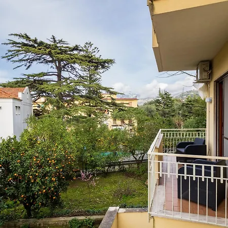 Rosa's House - Spacious In The Center With Balcony * Sorrento