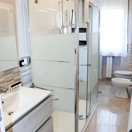 דירה Rosa's House - Spacious In The Center With Balcony סורנטו