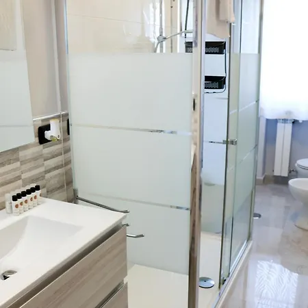 דירה Rosa's House - Spacious In The Center With Balcony *