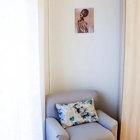 Rosa's House - Spacious In The Center With Balcony *